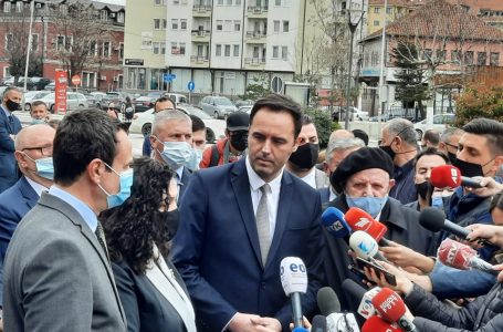 Glauk Konjufca: S’mund të ketë liri pa drejtësi