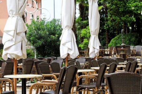 Gastronomia dhe qendrat tregtare hapen të hënën, masat tjera do të rishikohen
