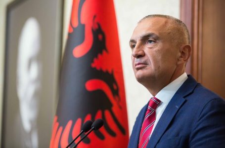 Kuvendi i Shqipërisë pritet ta hedh në votim shkarkimin e presidentit Meta