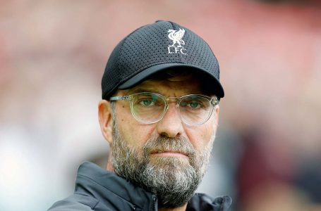 ​“Nuk e fshehim se duam të fitojmë”, Klopp flet para derbit me Cityn