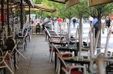 Gastronomët kërkojnë që të lirohen nga tarifat e shfrytëzimit të hapësirave publike