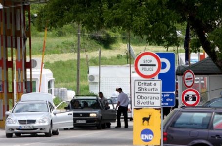 Nga sot fëmijët nga Kosova mund të kalojnë kufirin malazez vetëm me certifikatë të lindjes