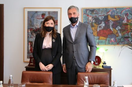 Kryeprokurori Lumezi dhe Ministrja Haxhiu diskutojnë për bashkëpunimin ndër-institucional