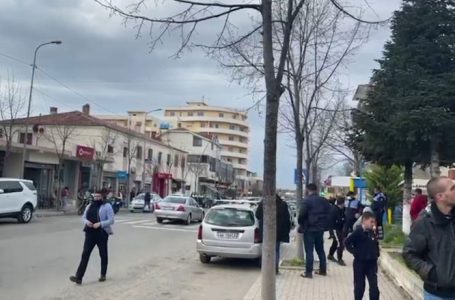 Plagosen dy policë në Mamurras të Lezhës