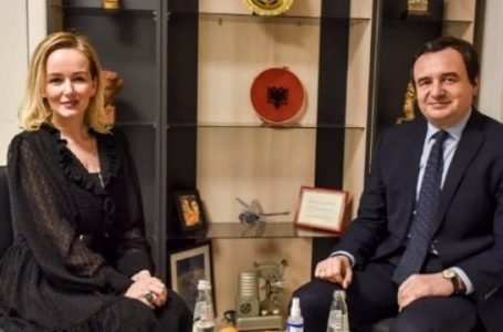 Adriana Matoshi zbulon se kush ia bëri ftesën që t’i bashkohet Vetëvendosjes