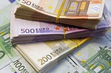 Arrest shtëpiak ndaj dy të dyshuarve për falsifikim parash në Prizren