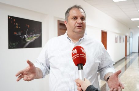 Festë për ditëlindjen,  policia dënon Shpend Ahmetin dhe të ftuarit e tij