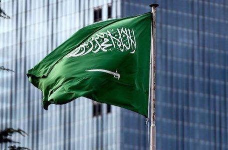 Arabia Saudite ekzekuton tre ushtarë për “bashkëpunim me armikun”
