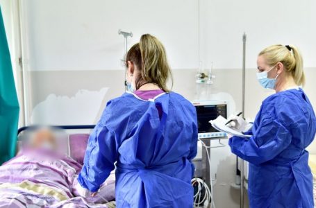 Spitali i Gjakovës trajtoi 1186 pacientë që nga fillimi i pandemisë