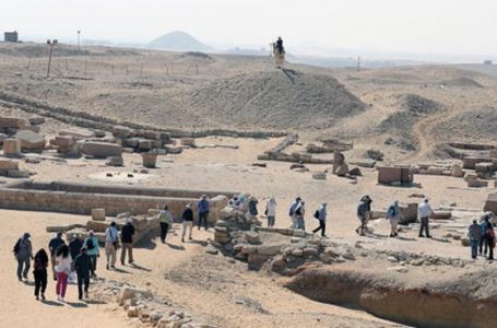 Në Egjipt zbulohen 250 varre 4.200 vjeçe