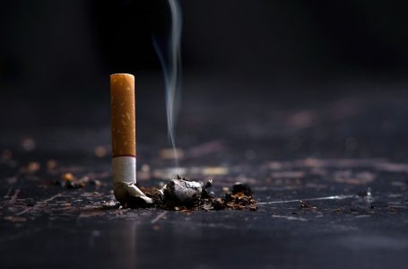 Si ia doli Japonia të ulë numrin e njerëzve që pinë cigare?