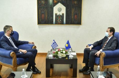 Kurti takohet me kryetarin e Athinës, Greqia mbështet liberalizimin e vizave për kosovarët