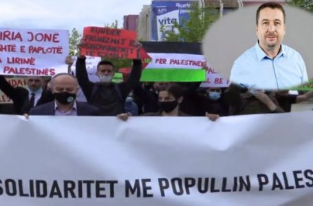 Latifi: “Palestinezët kanë protestuar me pankarta: Poshtë okupimi, Kosova është Serbi dhe Palestina është shtet”