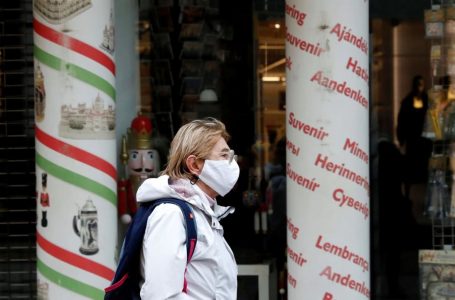 Hungaria u thotë lamtumirë maskave