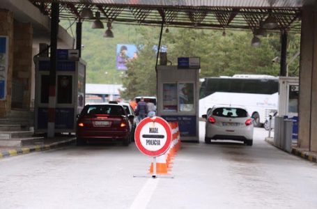 Greqia vendos karantinë për të gjithë personat që do hyjnë nga Shqipëria