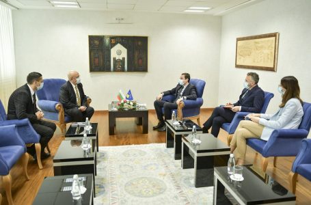 Kryeministri Albin Kurti takon ambasadorin e Bullgarisë Hristo Gudjev