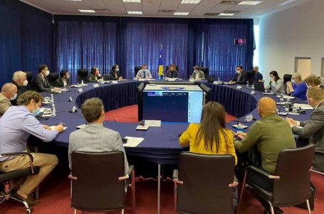 Ministria Drejtësisë dhe partnerët ndërkombëtarë diskutojnë për reformat në drejtësi