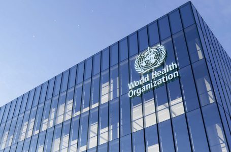 Vriten civilë dhe punëtorë në sulmet ndaj qendrave mjekësore në Ukrainë, reagon drejtori i OBSH-së