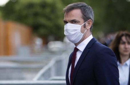 Franca synon heqjen e maskave nga përdorimi këtë verë