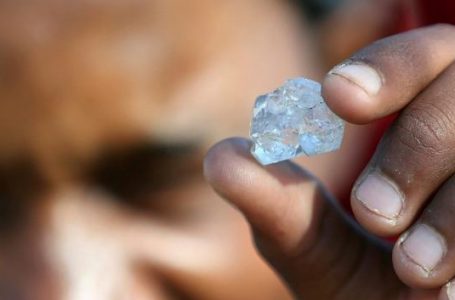 A ishin diamante gurët e kristaltë të gjetur në Afrikën e Jugut?