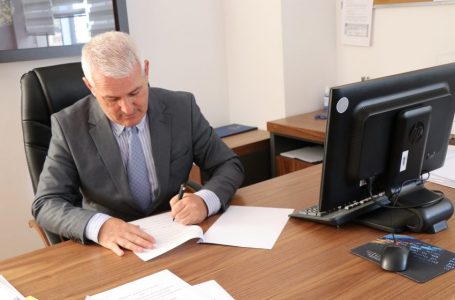 Sveçla nënshkruan marrëveshjen për pagesën e policës kufitare për bashkatdhetarët