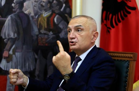 Meta, shkarkimin e tij e konsideron si heqje të vëmendjes nga krimet zgjedhore