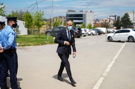 ​Ministri Vitia raporton për menaxhimin e pandemisë dhe procesin e vaksinimit antiCOVID-19