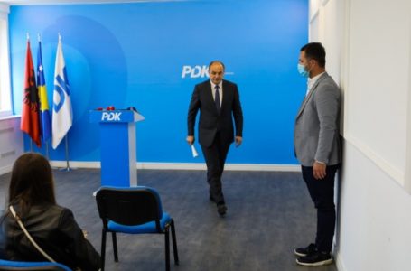 ​Hoxhaj nuk konfirmon nëse do të kandidojë për kryetar të PDK-së