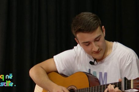 Dedikim dashurie në “Miq në pasdite”