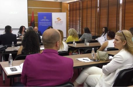 Mbahet konferencë për të mbijetuarat e dhunës seksuale gjatë luftës në Kosovë