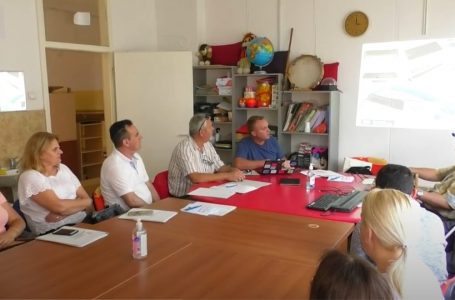 Shoqata e të verbërve mban trajnim për përdorimin e teknologjisë informative