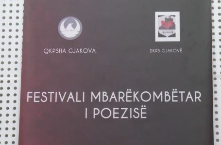 Manifestimi i poezisë mbarëkombëtare bën bashkë qindra krijues