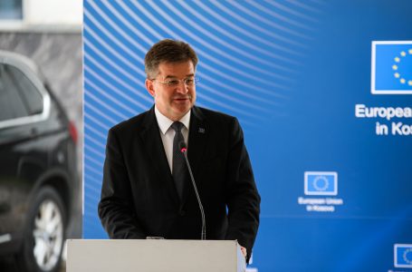 Lajçak: Takimet Kurti-Vuçiq nuk kanë qenë edhe aq produktive, normalizimi i marrëdhënieve është përgjegjësi e tyre