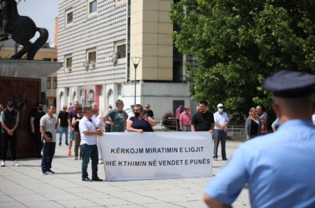 ​Protestojnë punëtorët e Lotarisë së Kosovës
