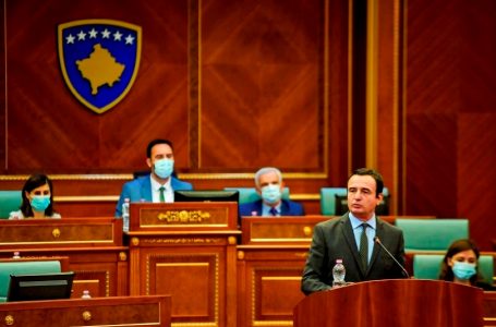 Kurti citon Bidenin, por s’e respekton marrëveshjen që u nënshkrua në Shtëpinë e Bardhë