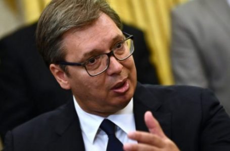 Vuçiq në Bruksel: Nuk është koha për fjalë të mëdha