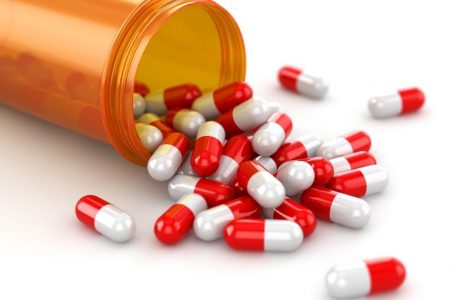 Sipas shkencëtarëve duhet të zvogëlojmë seriozisht përdorimin e antibiotikëve