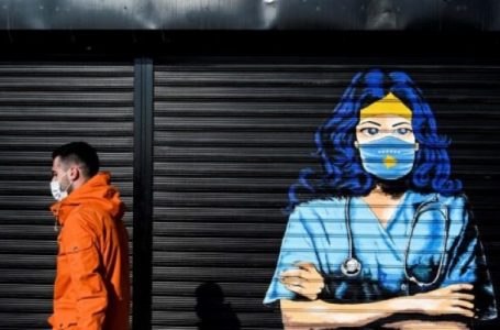 Luftimi i pandemisë në Kosovë, 78 për qind e qytetarëve thonë se BE-ja ka ndihmuar më së shumti