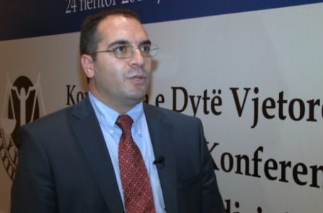 Drejtori i suspenduar i Sekretariatit të KPK-së, lirohet nga masa e arrestit shtëpiak