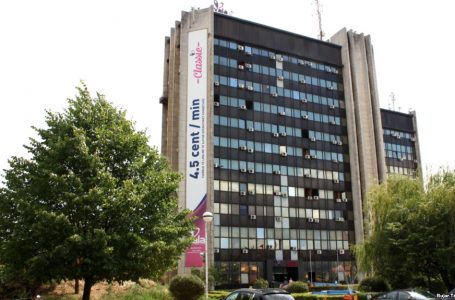Jep dorëheqje Drejtori i Departamentit për Relacion me Publikun në Telekom