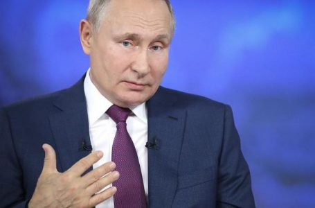 Putin thotë se SHBA-ja dhe Britania i kanë provokuar në Detin e Zi