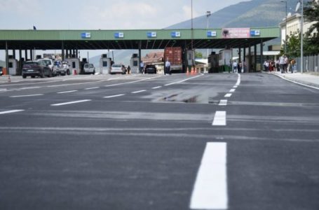 ​I pavaksinuari tentoi të jap ryshfet për të hyrë në Kosovë