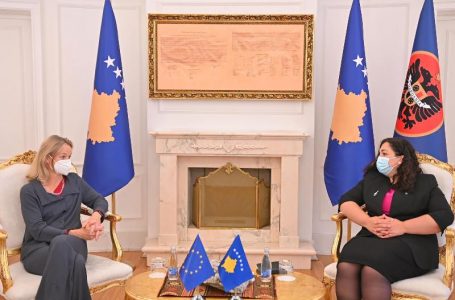 Presidentja Osmani priti në takim Viola von Cramon