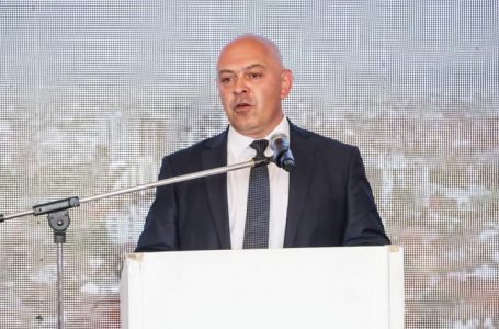 Ardian Gjini shpall kandidaturën, synon edhe 4 vite të tjera në krye të Gjakovës