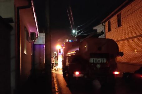 Digjet një shtëpi në Gjakovë