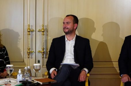 Supremja i jep të drejtë Kastratit: Prindërit që nuk lejuan fëmijët të vijojnë mësimet duhet të dënohen