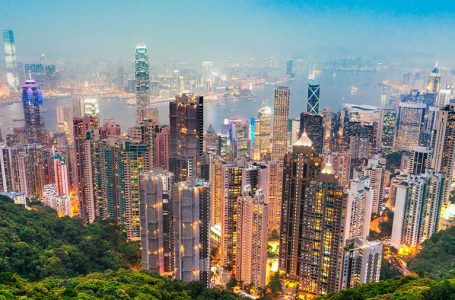 Hong Kong vendi ku mund të ndalohet Facebook dhe Google