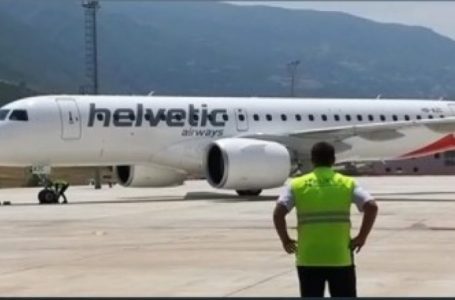 Ateron për herë të parë avioni në aeroportin e Kukësit, me 67 pasagjerë nga Zyrihu