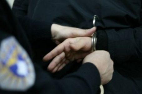 Shkeli urdhrin mbrojtës, arrestohet i dyshuari