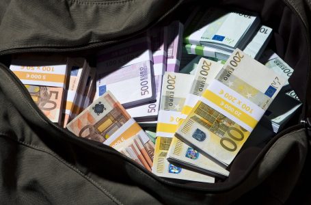 BE përpjekje për të ndaluar pastrimin e parave